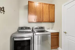 15445 Bay Hill Dr, Northville, MI 48168 - Photo 17