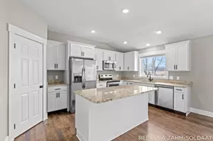 1942 Cygnet Dr, Otsego, MI 49078 - Photo 15