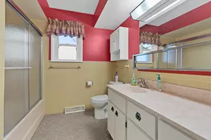 1307 4th St, Lake Odessa, MI 48849 - Photo 17