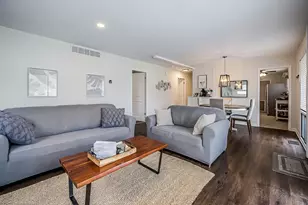 2133 N Circle Dr, Ann Arbor, MI 48103 - Photo 7