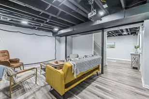 2133 N Circle Dr, Ann Arbor, MI 48103 - Photo 23