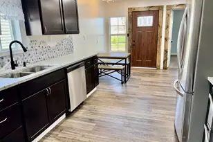 460 Hazel Ct, Muskegon, MI 49442 - Photo 11