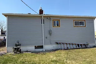 17870 Yonka St, Hamtramck, MI 48212 - Photo 3