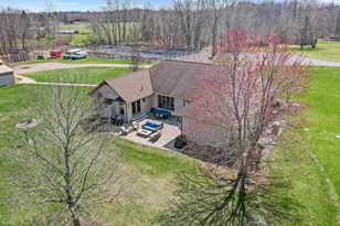 9552 Wall Gene Rd, South Lyon, MI 48178 - Photo 13