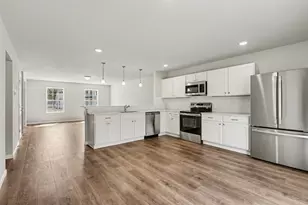 2058 Kristin Ct, Muskegon, MI 49442 - Photo 5
