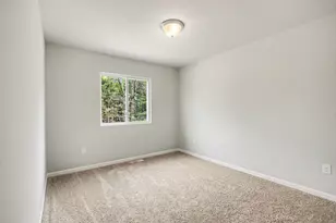 2058 Kristin Ct, Muskegon, MI 49442 - Photo 15