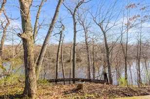 405 S Shore Dr, Battle Creek, MI 49015 - Photo 15