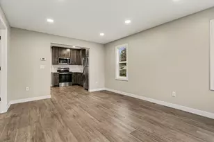 2229 Oxford St, Kalamazoo, MI 49004 - Photo 5