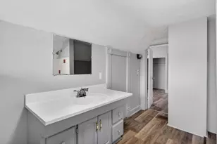 202 S W Ave, Jackson, MI 49201 - Photo 37