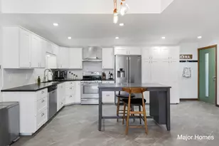 7500 Cascade Rd SE, Grand Rapids, MI 49546 - Photo 13