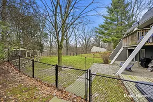 7500 Cascade Rd SE, Grand Rapids, MI 49546 - Photo 43