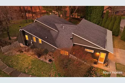 7500 Cascade Road SE, Grand Rapids, MI 49546 - Photo 3