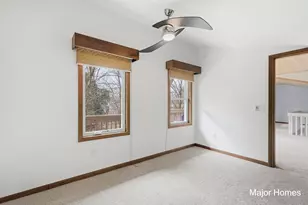 7500 Cascade Rd SE, Grand Rapids, MI 49546 - Photo 33