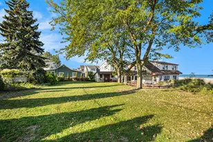 30 Lakeshore Dr, South Haven, MI 49090 - Photo 5