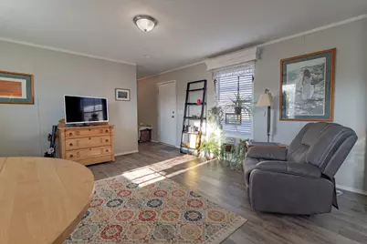 11975 Farmview Dr, Shelbyville, MI 49344 - Photo 5