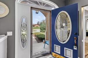 38609 Jahn St, Livonia, MI 48152 - Photo 5