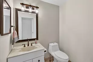 38609 Jahn St, Livonia, MI 48152 - Photo 21