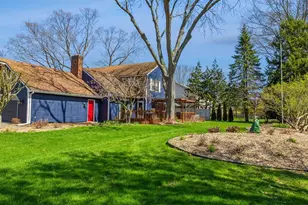 1462 Mulberry Ln, Saint Joseph, MI 49085 - Photo 3