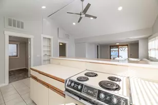 8130 W Q Ave, Kalamazoo, MI 49009 - Photo 9