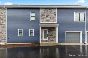 633 Fairview Ave NE, Grand Rapids, MI 49503 - Photo 3