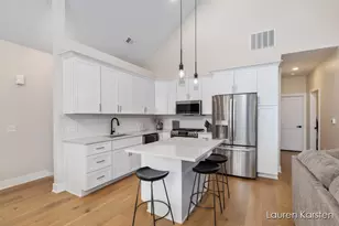 633 Fairview Ave NE, Grand Rapids, MI 49503 - Photo 13