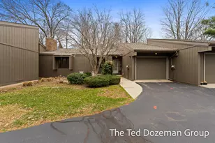 845 Brook Village Ct, Holland, MI 49423 - Photo 5