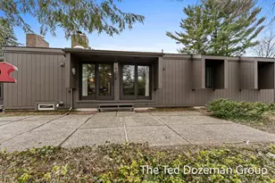 845 Brook Village Ct, Holland, MI 49423 - Photo 9