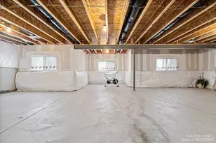 638 Holmdale Way, Ann Arbor, MI 48108 - Photo 33