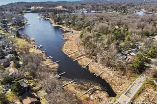 1437 Brookwood Dr, Norton Shores, MI 49441 - Photo 45