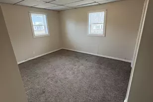 258 E Adams St, Ionia, MI 48846 - Photo 5