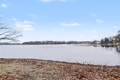 10556 Highland Drive, Delton, MI 49046 - Photo 7