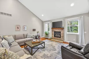 12136 Tullymore Dr, Stanwood, MI 49346 - Photo 7