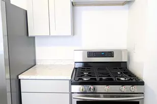 30113 Hazelwood St, Inkster, MI 48141 - Photo 7