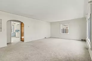 2202 Paddington Rd, Kalamazoo, MI 49001 - Photo 3