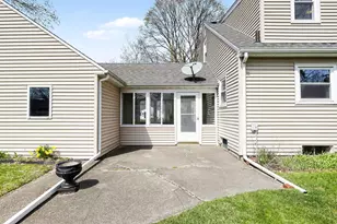 2202 Paddington Rd, Kalamazoo, MI 49001 - Photo 25