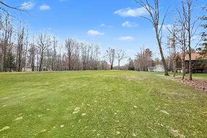 9362 Clubhouse Drive W, Canadian Lakes, MI 49346 - Photo 33