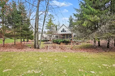 9362 Clubhouse Drive W, Canadian Lakes, MI 49346 - Photo 31