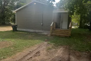 377 Parker Ave, Benton Harbor, MI 49022 - Photo 5