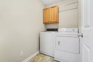 1216 S Linwood Dr NW, Grand Rapids, MI 49534 - Photo 13