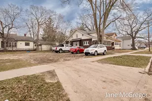 1350 Arthur St, Muskegon, MI 49442 - Photo 3