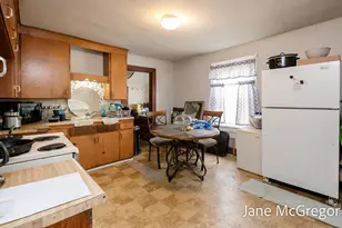1350 Arthur St, Muskegon, MI 49442 - Photo 5