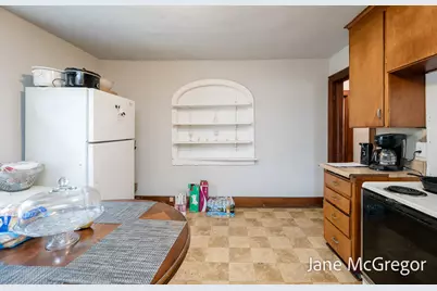 1350 Arthur Street, Muskegon, MI 49442 - Photo 9