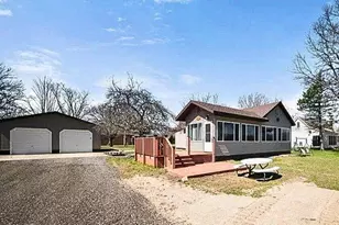 213 N Stewart St, Muskegon, MI 49442 - Photo 1