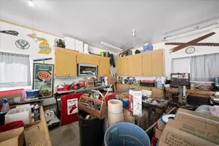 213 N Stewart St, Muskegon, MI 49442 - Photo 29