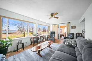 213 N Stewart St, Muskegon, MI 49442 - Photo 9