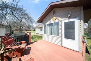 213 N Stewart St, Muskegon, MI 49442 - Photo 5