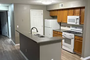 219 Hunters Ln NE, Rockford, MI 49341 - Photo 5