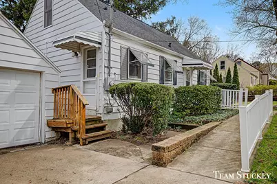 617 Vernon Avenue, Lansing, MI 48910 - Photo 3