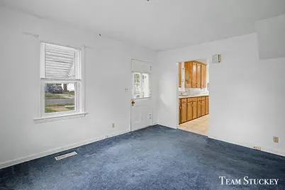 617 Vernon Avenue, Lansing, MI 48910 - Photo 9