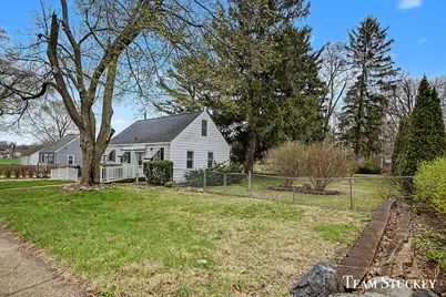 617 Vernon Avenue, Lansing, MI 48910 - Photo 5